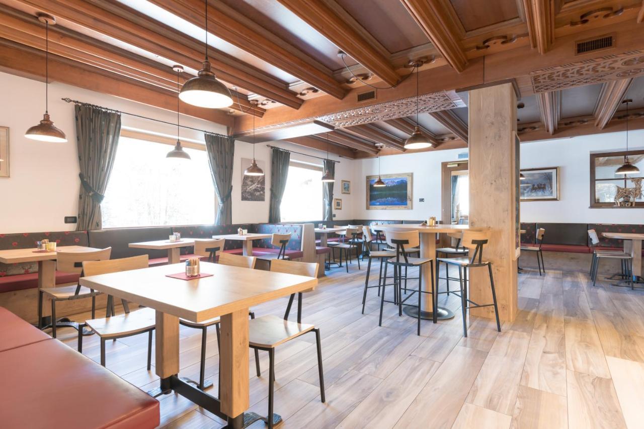 Hotel Crepei Pozza di Fassa Esterno foto