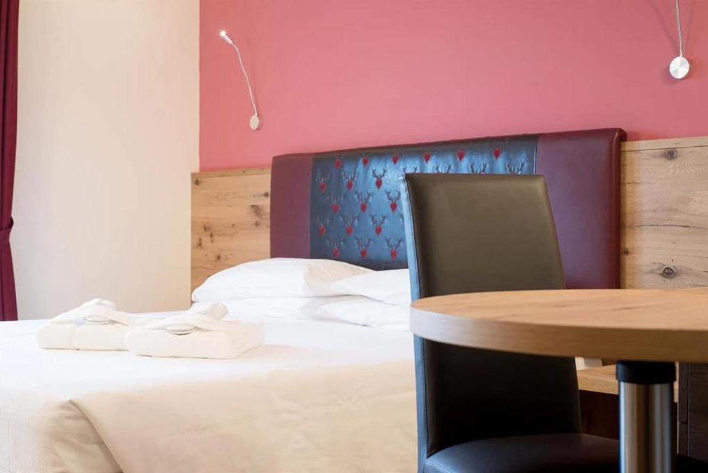 Hotel Crepei Pozza di Fassa Esterno foto